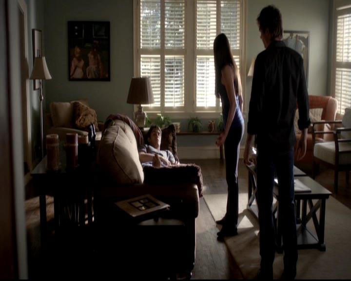 VampireDiariesWorld-dot-org_4x06WeAllGoALittleMadSometimes0117.jpg