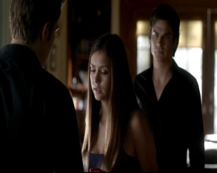 VampireDiariesWorld-dot-org_4x06WeAllGoALittleMadSometimes0144.jpg