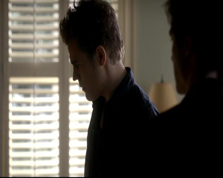 VampireDiariesWorld-dot-org_4x06WeAllGoALittleMadSometimes0155.jpg