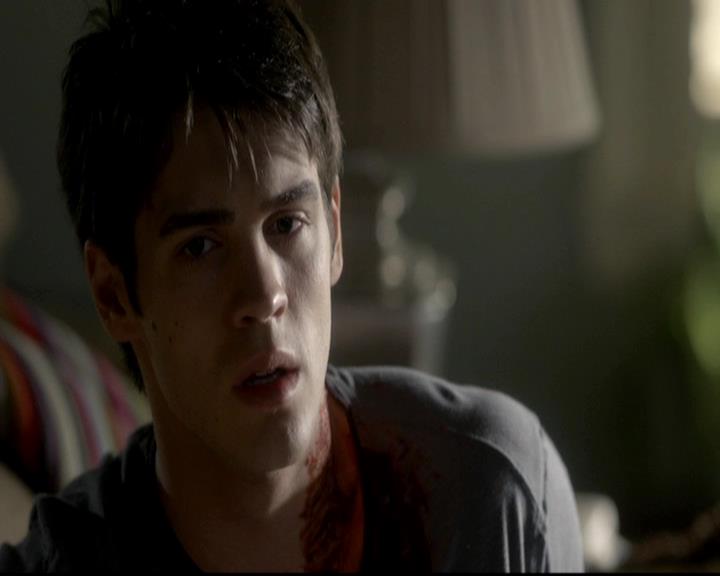 VampireDiariesWorld-dot-org_4x06WeAllGoALittleMadSometimes0162.jpg