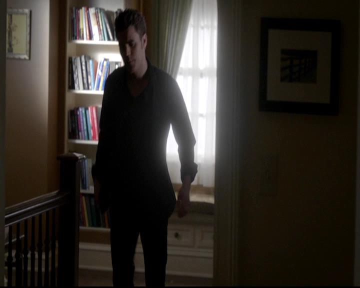 VampireDiariesWorld-dot-org_4x06WeAllGoALittleMadSometimes0164.jpg