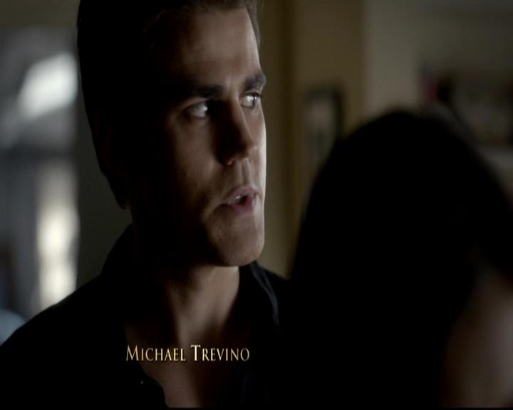 VampireDiariesWorld-dot-org_4x06WeAllGoALittleMadSometimes0178.jpg