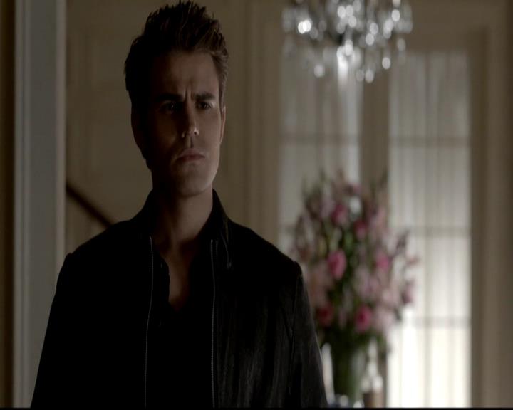 VampireDiariesWorld-dot-org_4x06WeAllGoALittleMadSometimes0738.jpg