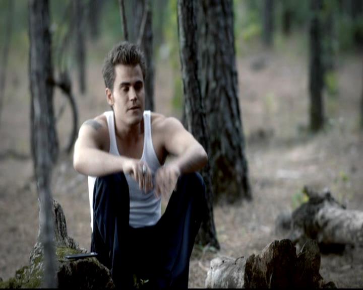 VampireDiariesWorld-dot-org_4x07MyBrothersKeeper0020.jpg