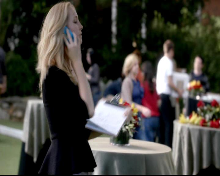 VampireDiariesWorld-dot-org_4x07MyBrothersKeeper0038.jpg