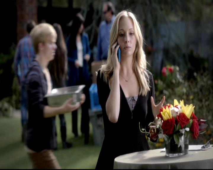 VampireDiariesWorld-dot-org_4x07MyBrothersKeeper0043.jpg