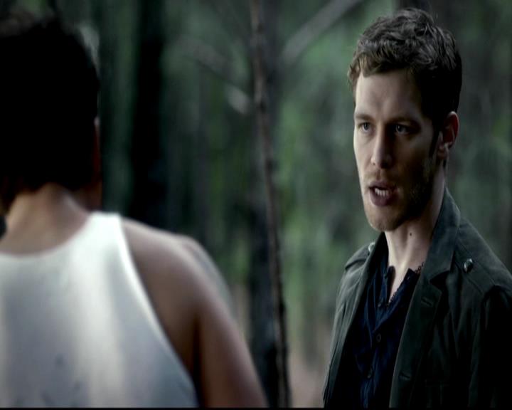 VampireDiariesWorld-dot-org_4x07MyBrothersKeeper0083.jpg