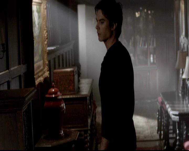 VampireDiariesWorld-dot-org_4x07MyBrothersKeeper0098.jpg