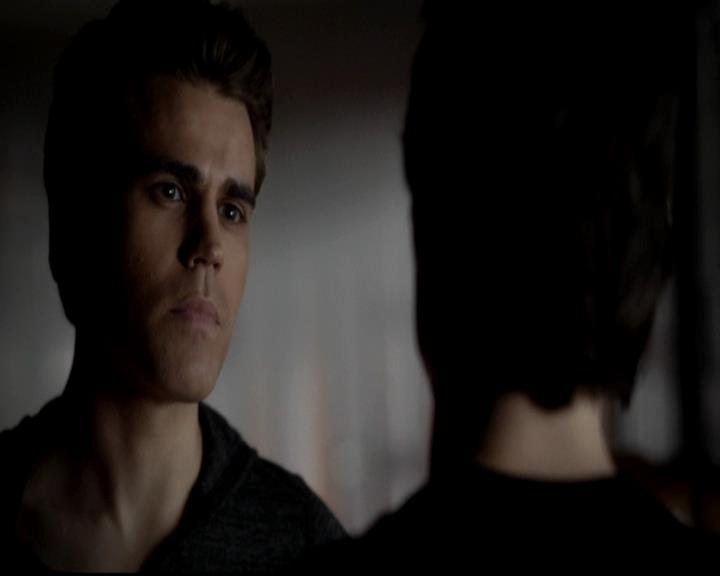 VampireDiariesWorld-dot-org_4x07MyBrothersKeeper0143.jpg