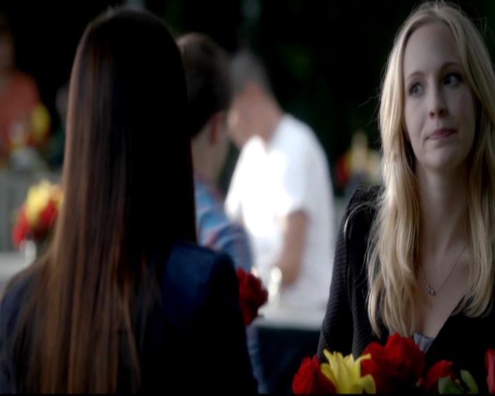 VampireDiariesWorld-dot-org_4x07MyBrothersKeeper0250.jpg