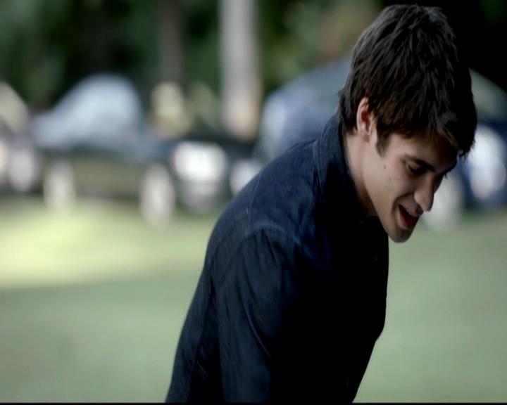 VampireDiariesWorld-dot-org_4x07MyBrothersKeeper0261.jpg