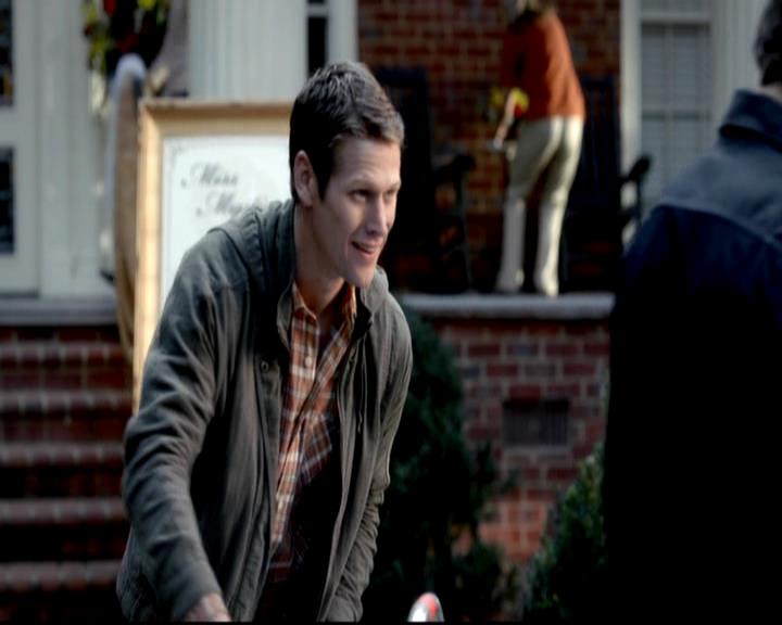 VampireDiariesWorld-dot-org_4x07MyBrothersKeeper0266.jpg