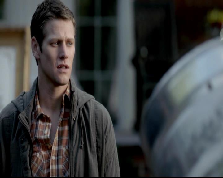 VampireDiariesWorld-dot-org_4x07MyBrothersKeeper0286.jpg