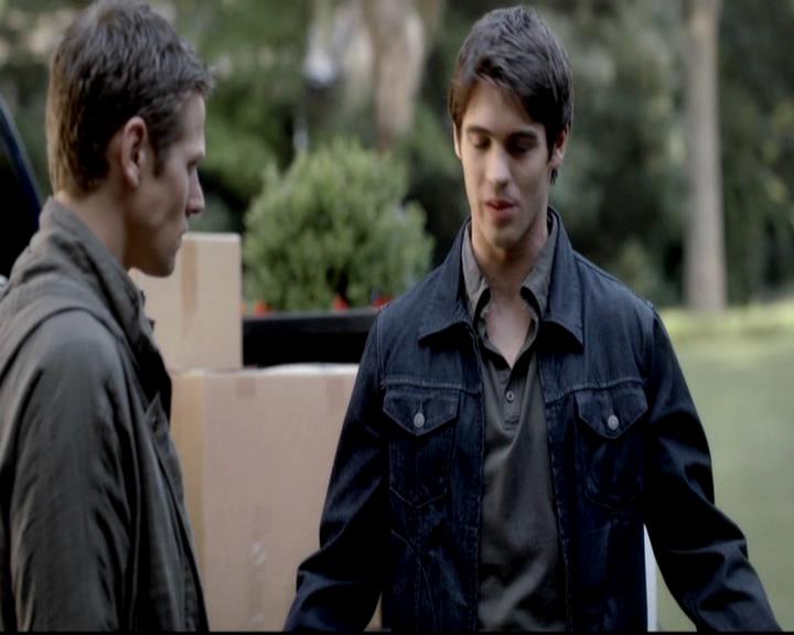 VampireDiariesWorld-dot-org_4x07MyBrothersKeeper0298.jpg