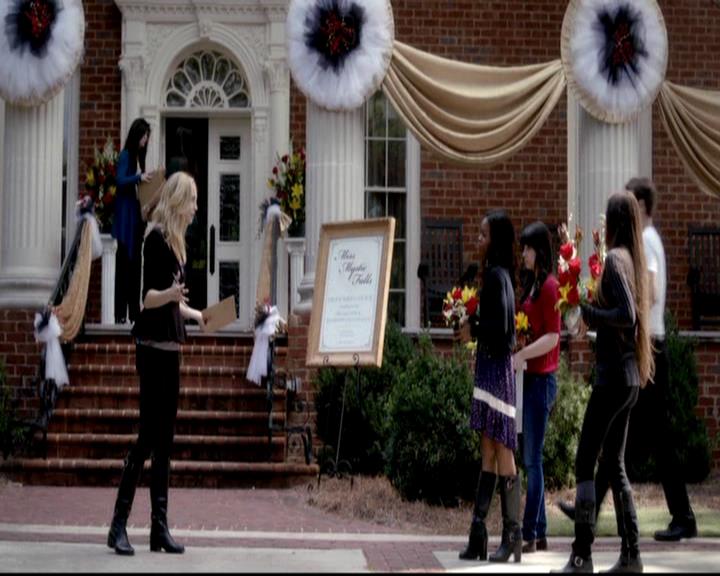 VampireDiariesWorld-dot-org_4x07MyBrothersKeeper0390.jpg