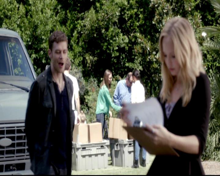 VampireDiariesWorld-dot-org_4x07MyBrothersKeeper0394.jpg