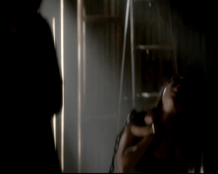 VampireDiariesWorld-dot-org_4x07MyBrothersKeeper0453.jpg
