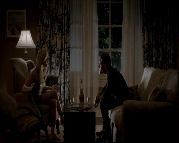 VampireDiariesWorld-dot-org_4x07MyBrothersKeeper2171.jpg