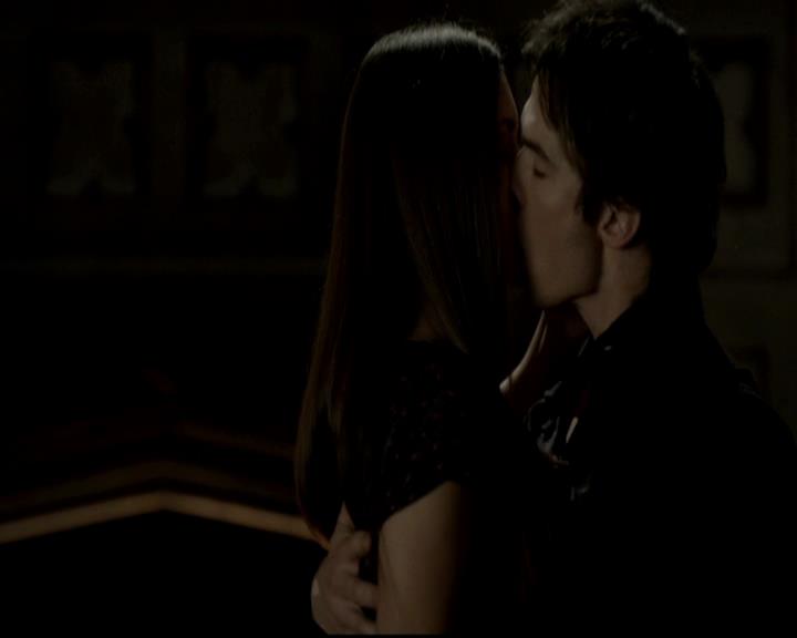 VampireDiariesWorld-dot-org_4x07MyBrothersKeeper2176.jpg