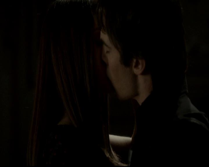 VampireDiariesWorld-dot-org_4x07MyBrothersKeeper2177.jpg