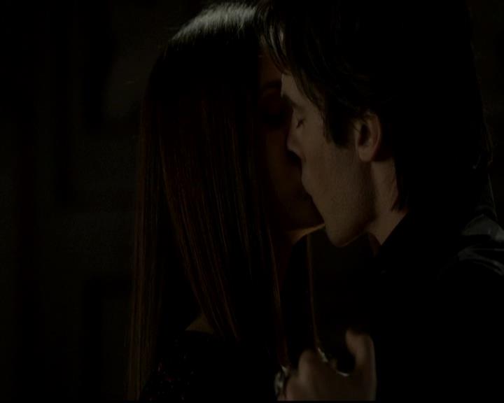 VampireDiariesWorld-dot-org_4x07MyBrothersKeeper2179.jpg