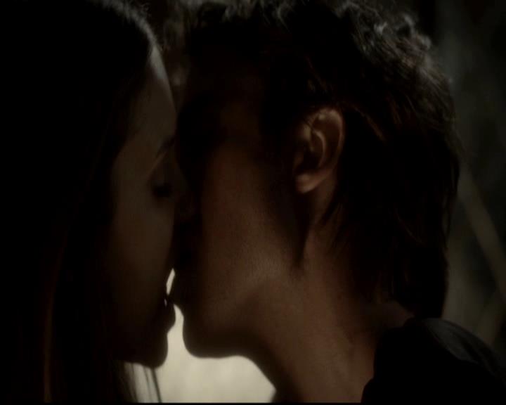 VampireDiariesWorld-dot-org_4x07MyBrothersKeeper2263.jpg