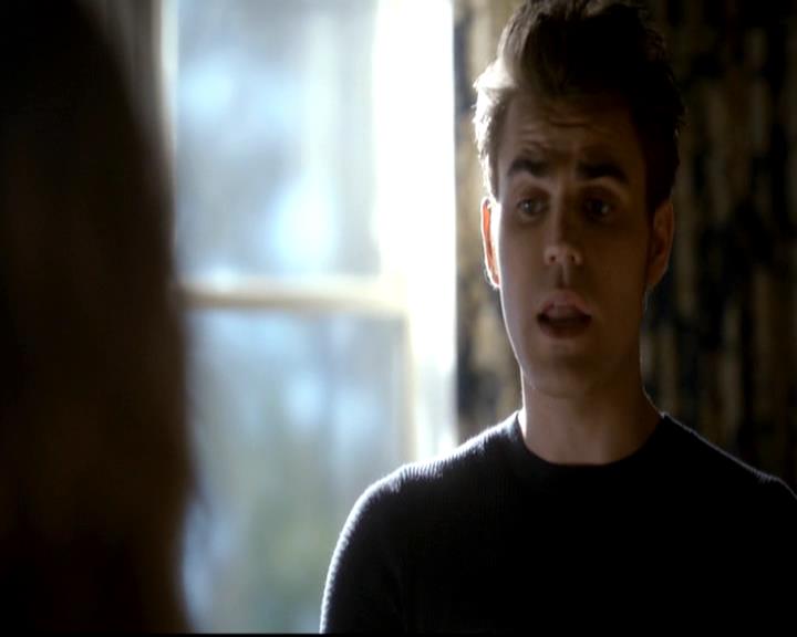 VampireDiariesWorld-dot-org_4x08WellAlwaysHaveBourbonStreet0058.jpg