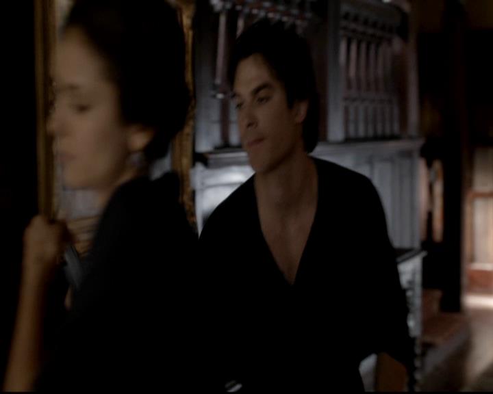 VampireDiariesWorld-dot-org_4x08WellAlwaysHaveBourbonStreet0169.jpg