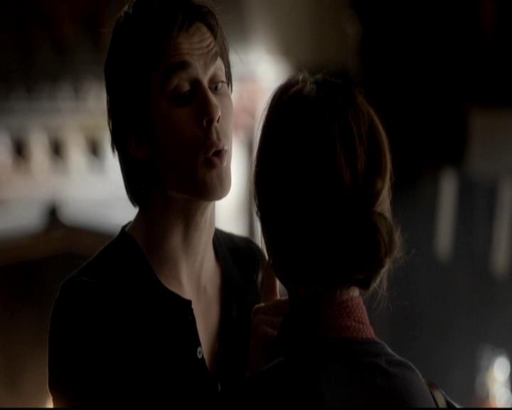 VampireDiariesWorld-dot-org_4x08WellAlwaysHaveBourbonStreet0179.jpg