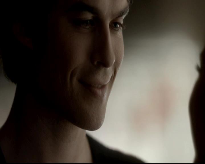 VampireDiariesWorld-dot-org_4x08WellAlwaysHaveBourbonStreet0218.jpg