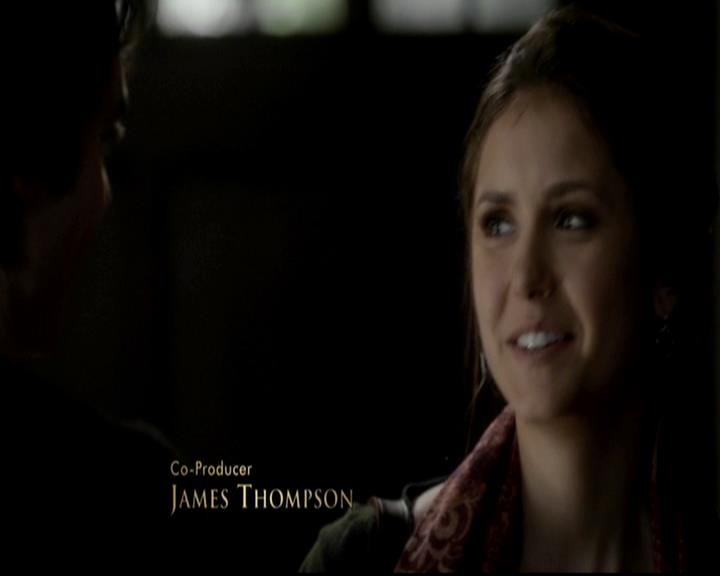 VampireDiariesWorld-dot-org_4x08WellAlwaysHaveBourbonStreet0220.jpg