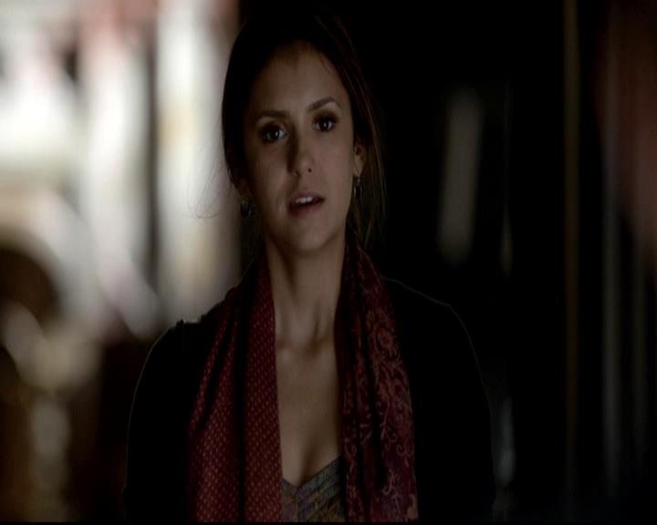 VampireDiariesWorld-dot-org_4x08WellAlwaysHaveBourbonStreet0227.jpg