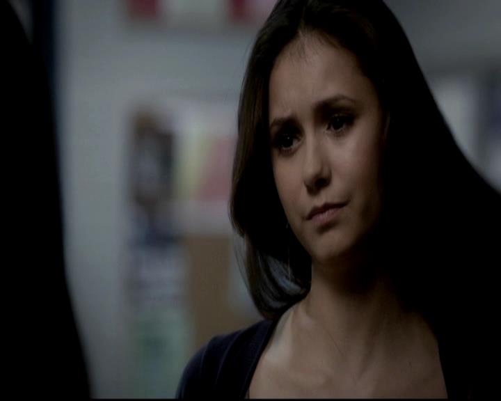 VampireDiariesWorld-dot-org_4x08WellAlwaysHaveBourbonStreet0332.jpg