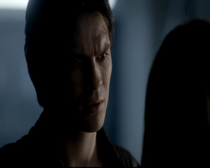 VampireDiariesWorld-dot-org_4x08WellAlwaysHaveBourbonStreet0403.jpg