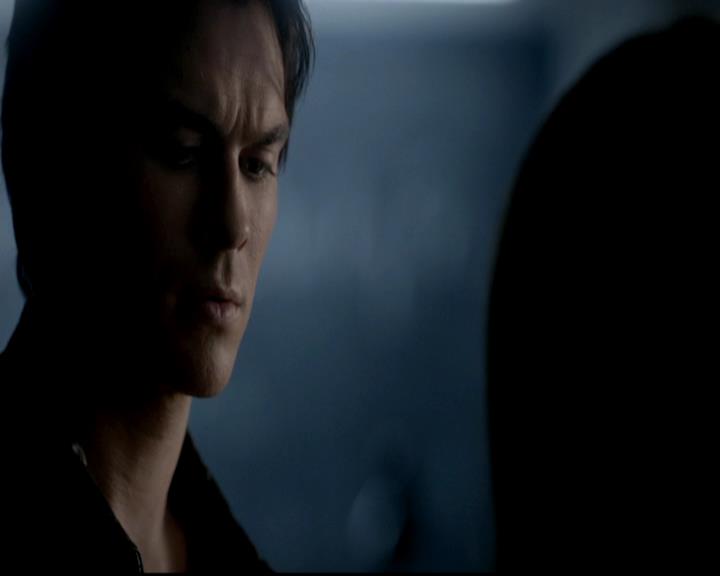 VampireDiariesWorld-dot-org_4x08WellAlwaysHaveBourbonStreet0422.jpg