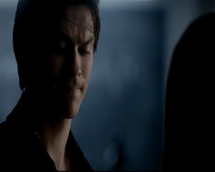 VampireDiariesWorld-dot-org_4x08WellAlwaysHaveBourbonStreet0425.jpg