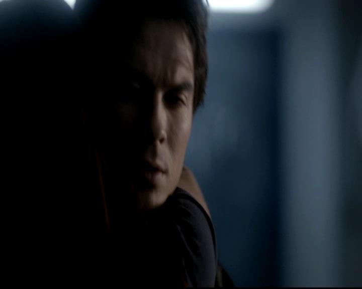 VampireDiariesWorld-dot-org_4x08WellAlwaysHaveBourbonStreet0428.jpg