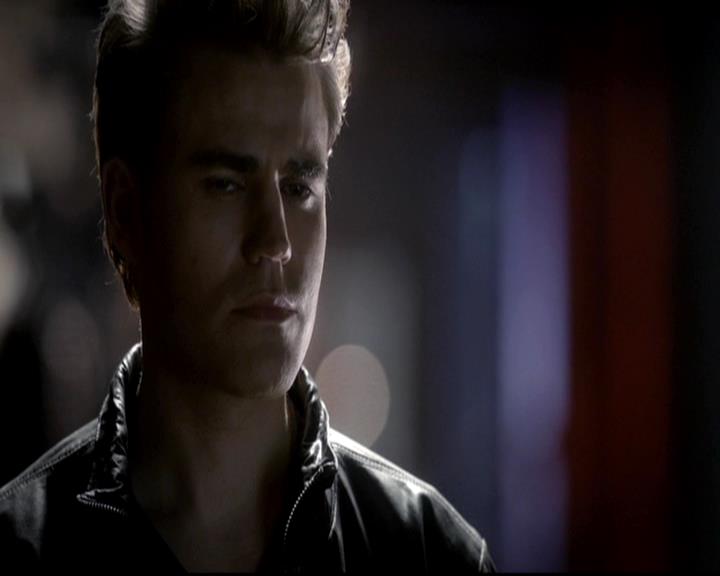 VampireDiariesWorld-dot-org_4x08WellAlwaysHaveBourbonStreet1091.jpg