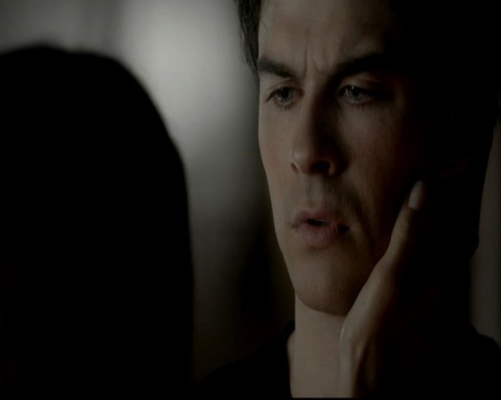 VampireDiariesWorld-dot-org_4x08WellAlwaysHaveBourbonStreet2285.jpg