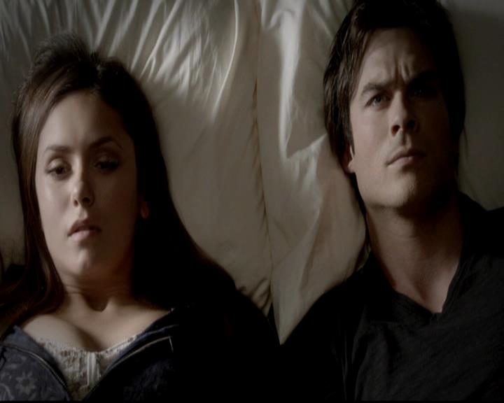 VampireDiariesWorld-dot-org_4x09OComeAllYeFaithful0025.jpg