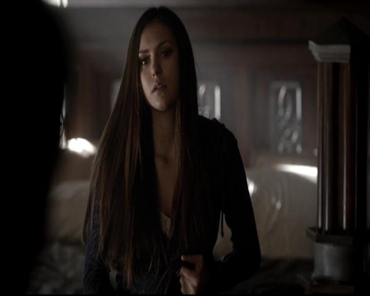 VampireDiariesWorld-dot-org_4x09OComeAllYeFaithful0100.jpg