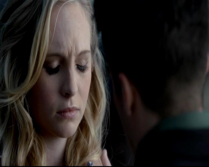 VampireDiariesWorld-dot-org_4x09OComeAllYeFaithful0306.jpg