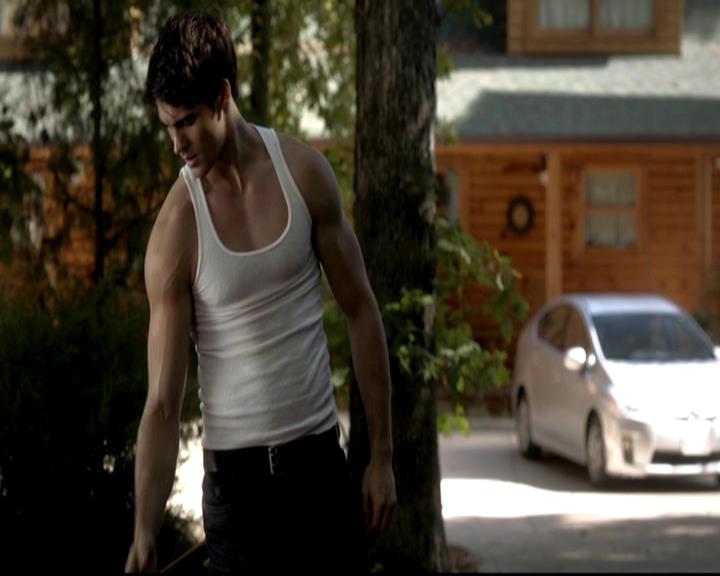 VampireDiariesWorld-dot-org_4x09OComeAllYeFaithful0323.jpg