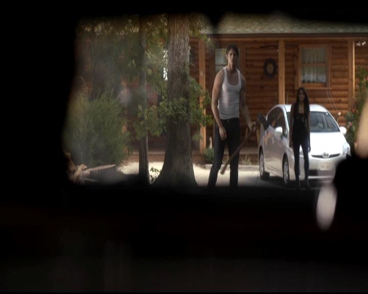 VampireDiariesWorld-dot-org_4x09OComeAllYeFaithful0337.jpg