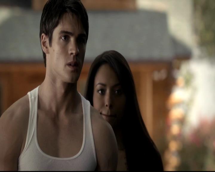 VampireDiariesWorld-dot-org_4x09OComeAllYeFaithful0361.jpg