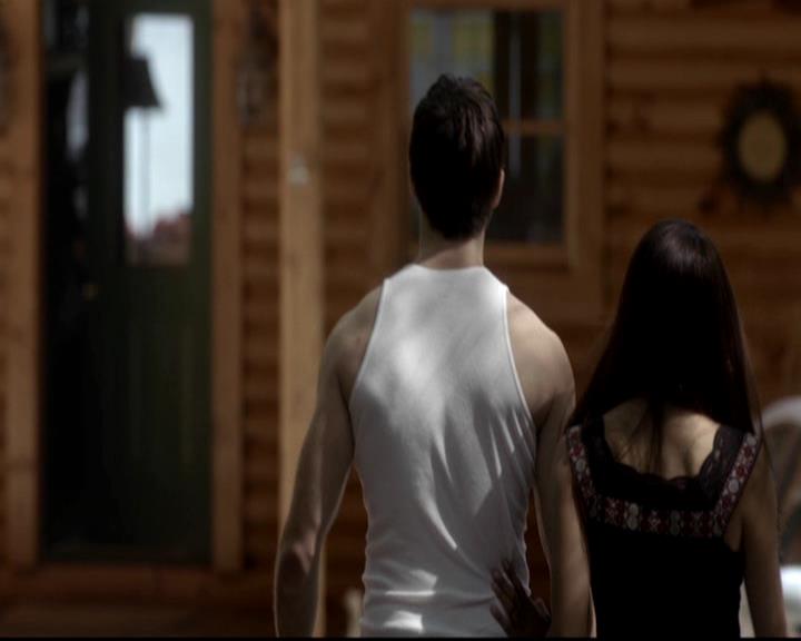 VampireDiariesWorld-dot-org_4x09OComeAllYeFaithful0364.jpg