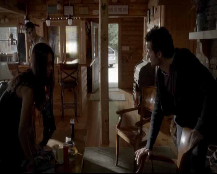 VampireDiariesWorld-dot-org_4x09OComeAllYeFaithful0377.jpg