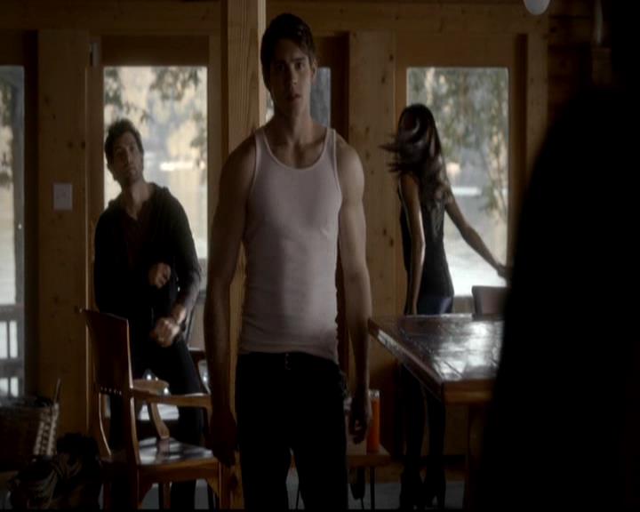 VampireDiariesWorld-dot-org_4x09OComeAllYeFaithful0388.jpg