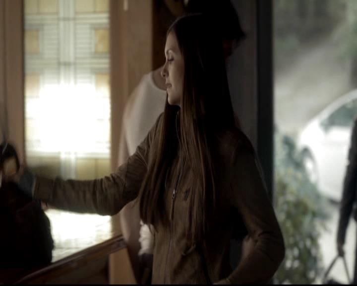 VampireDiariesWorld-dot-org_4x09OComeAllYeFaithful0416.jpg