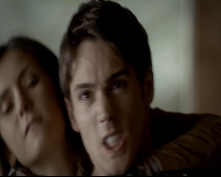 VampireDiariesWorld-dot-org_4x09OComeAllYeFaithful0419.jpg